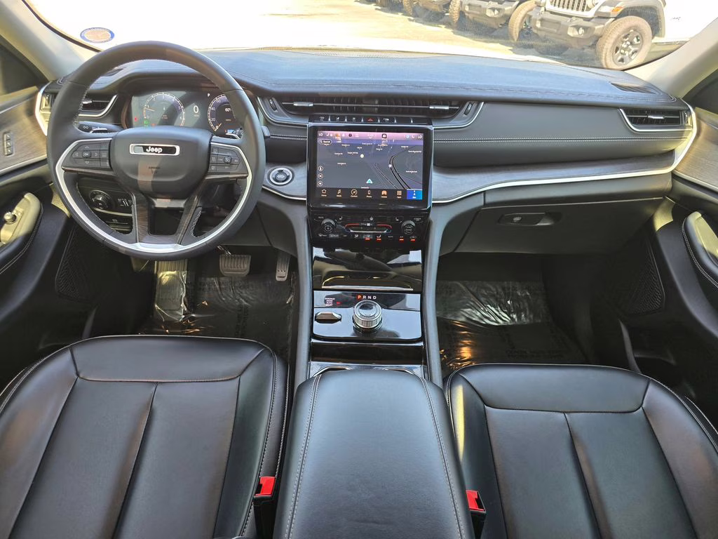 2023 Bright White Clearcoat Jeep Grand Cherokee Limited 4X4 SUV
