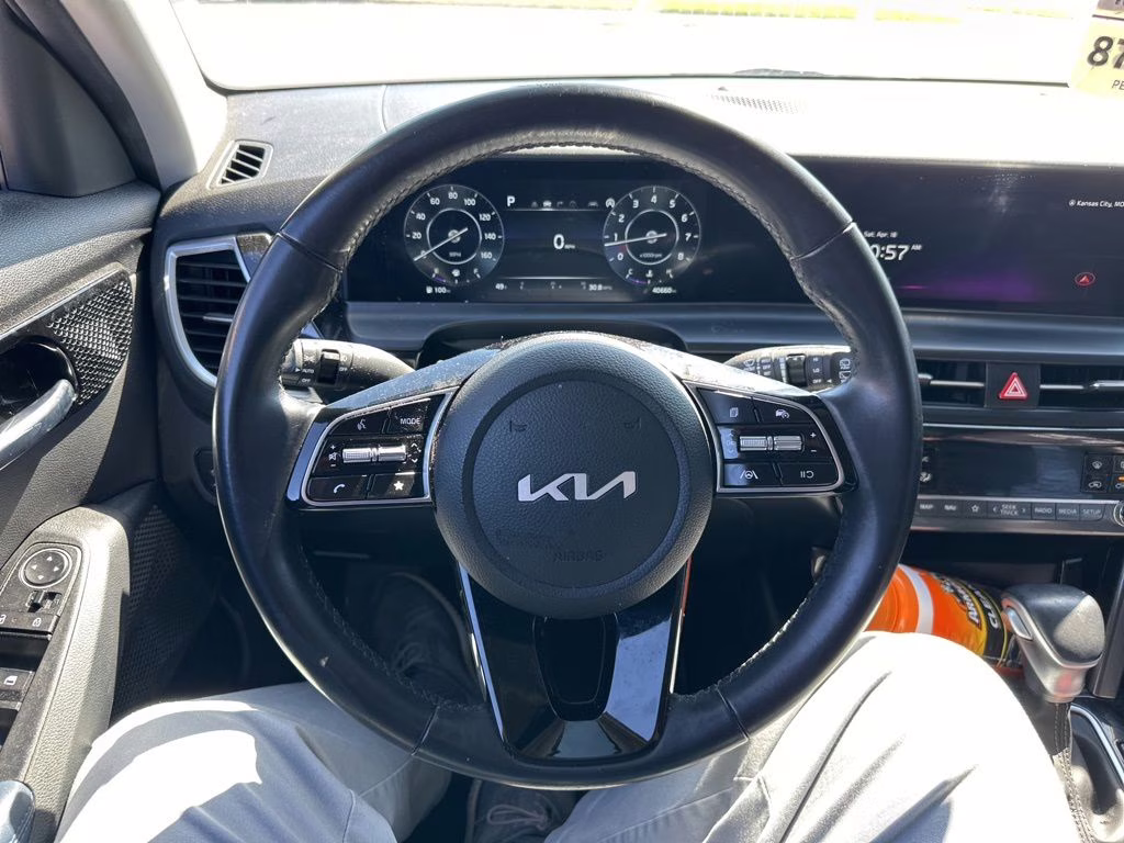 2024 Gravity Gray Kia Seltos S FWD SUV