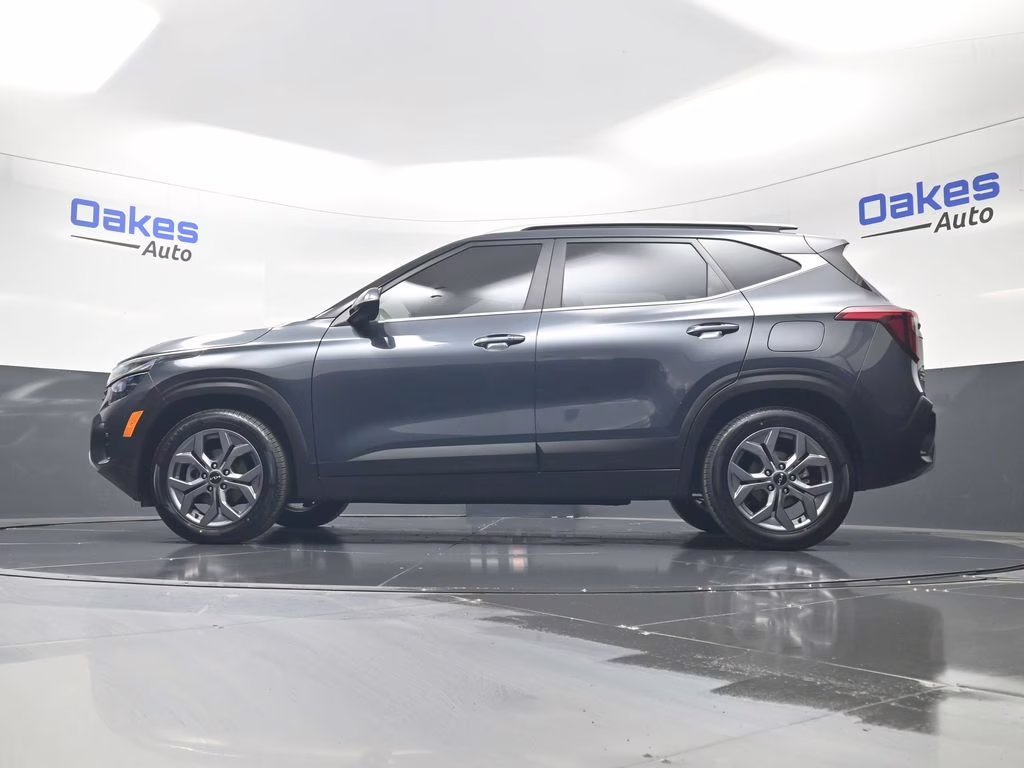 2024 Gravity Gray Kia Seltos S FWD SUV