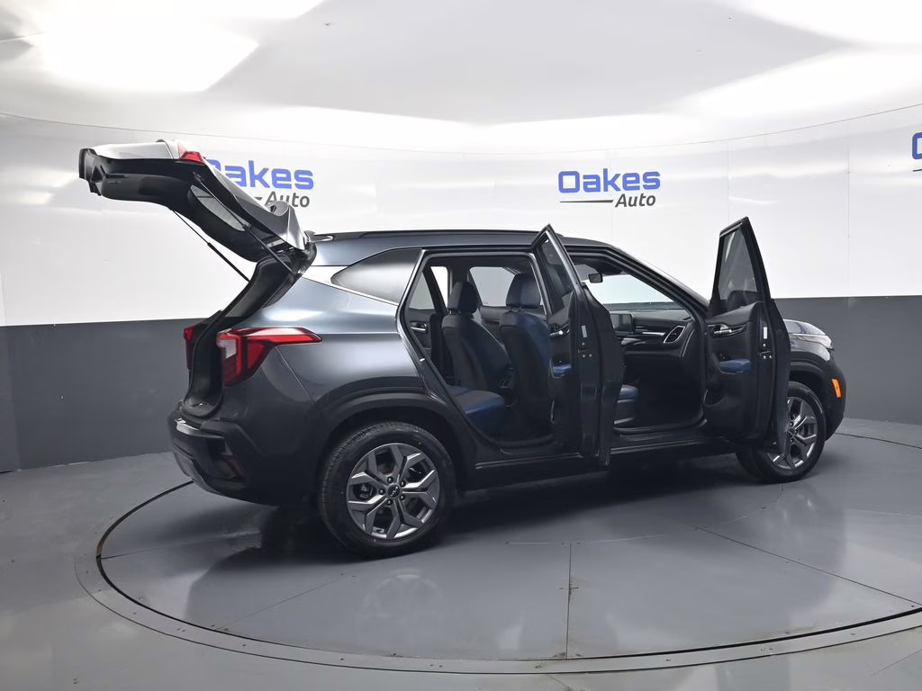 2024 Gravity Gray Kia Seltos S FWD SUV