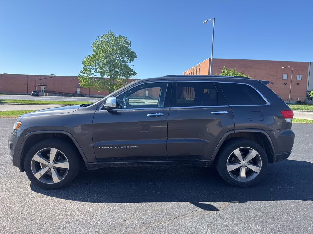 2015 Granite Crystal Metallic Clearcoat Jeep Grand Cherokee Overland 4X4 SUV