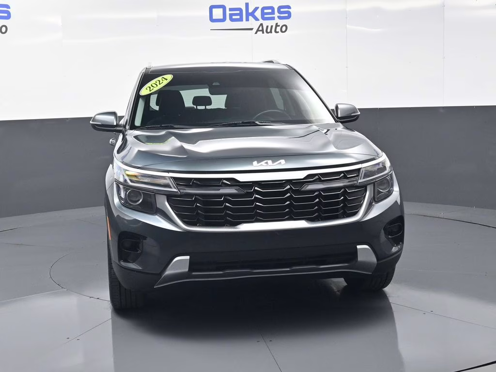 2024 Gravity Gray Kia Seltos S FWD SUV