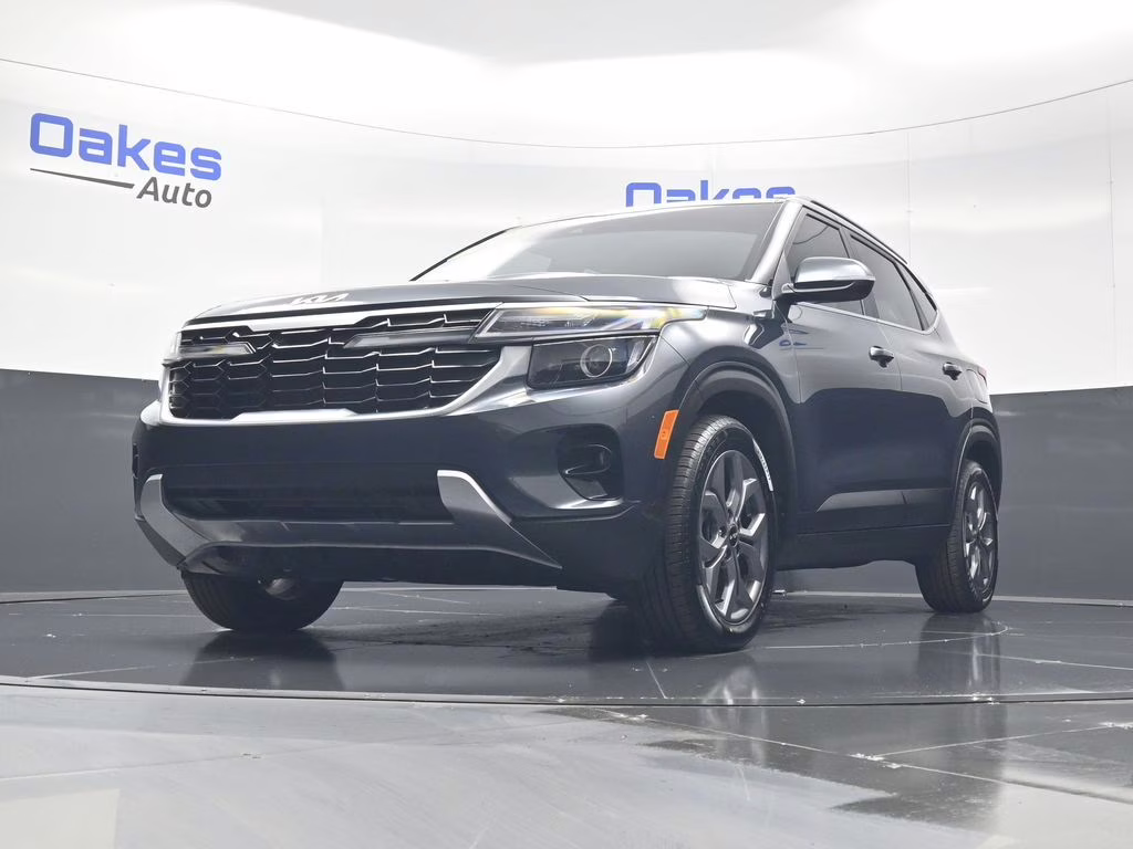 2024 Gravity Gray Kia Seltos S FWD SUV
