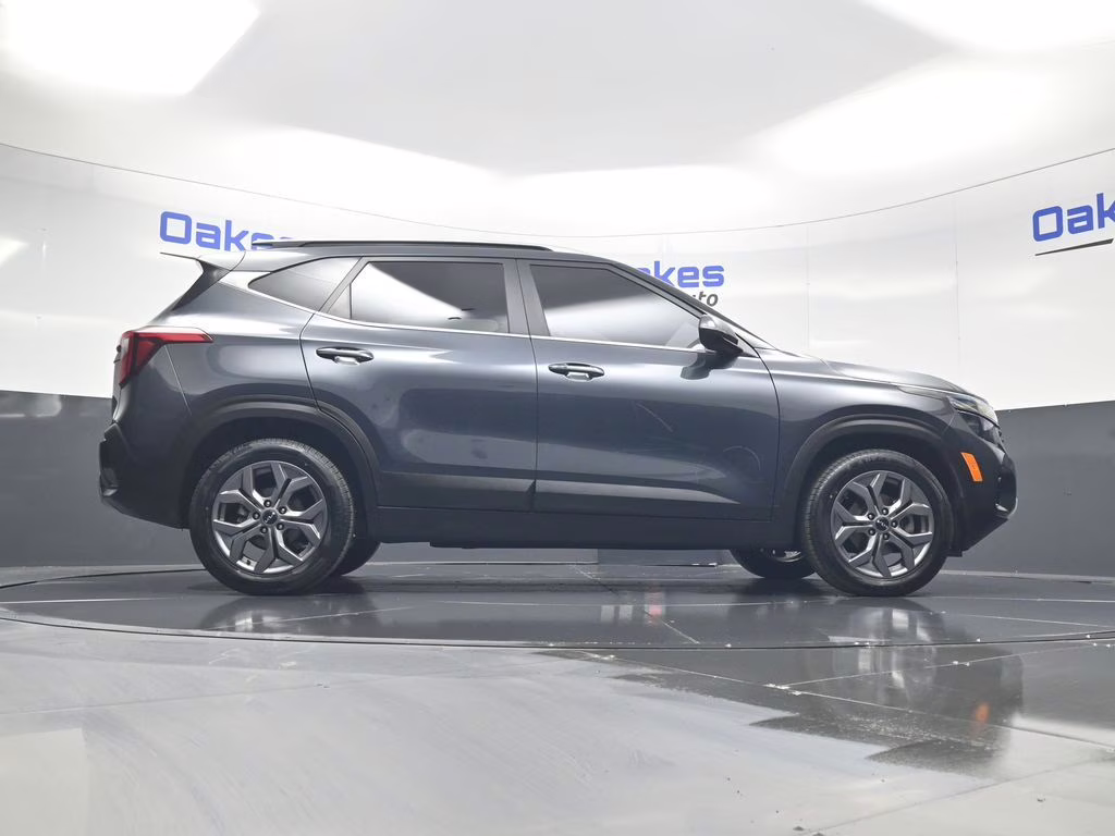 2024 Gravity Gray Kia Seltos S FWD SUV