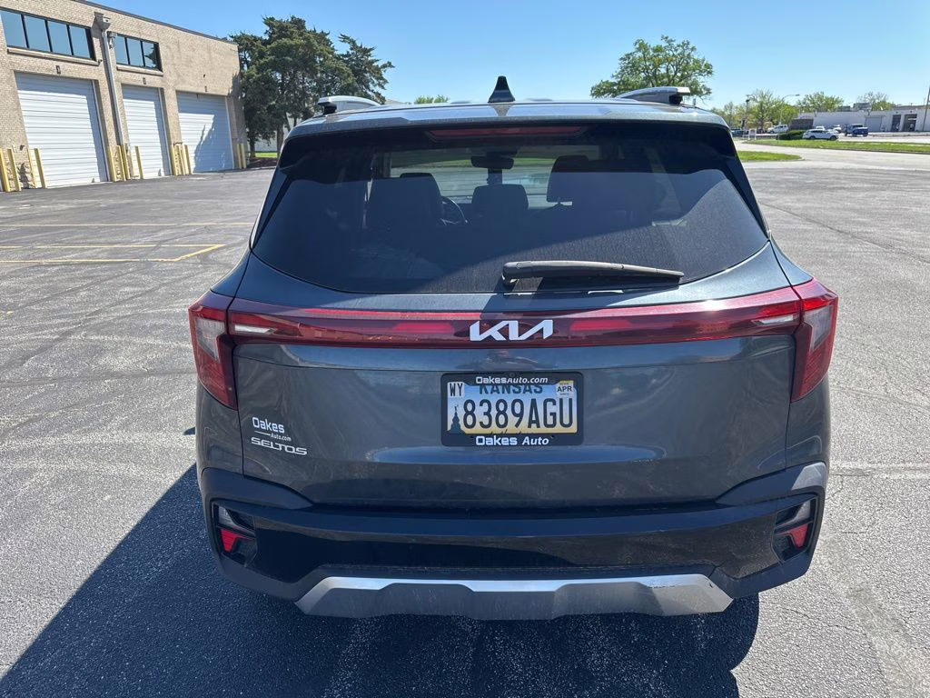 2024 Gravity Gray Kia Seltos S FWD SUV