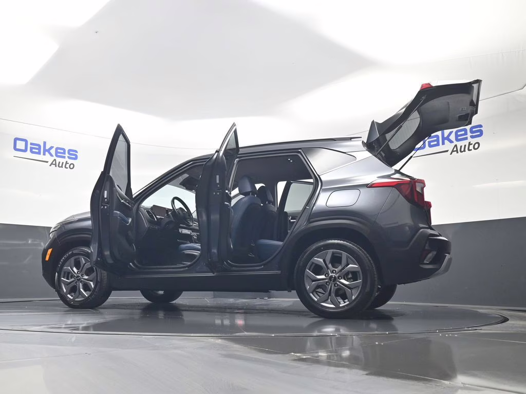 2024 Gravity Gray Kia Seltos S FWD SUV