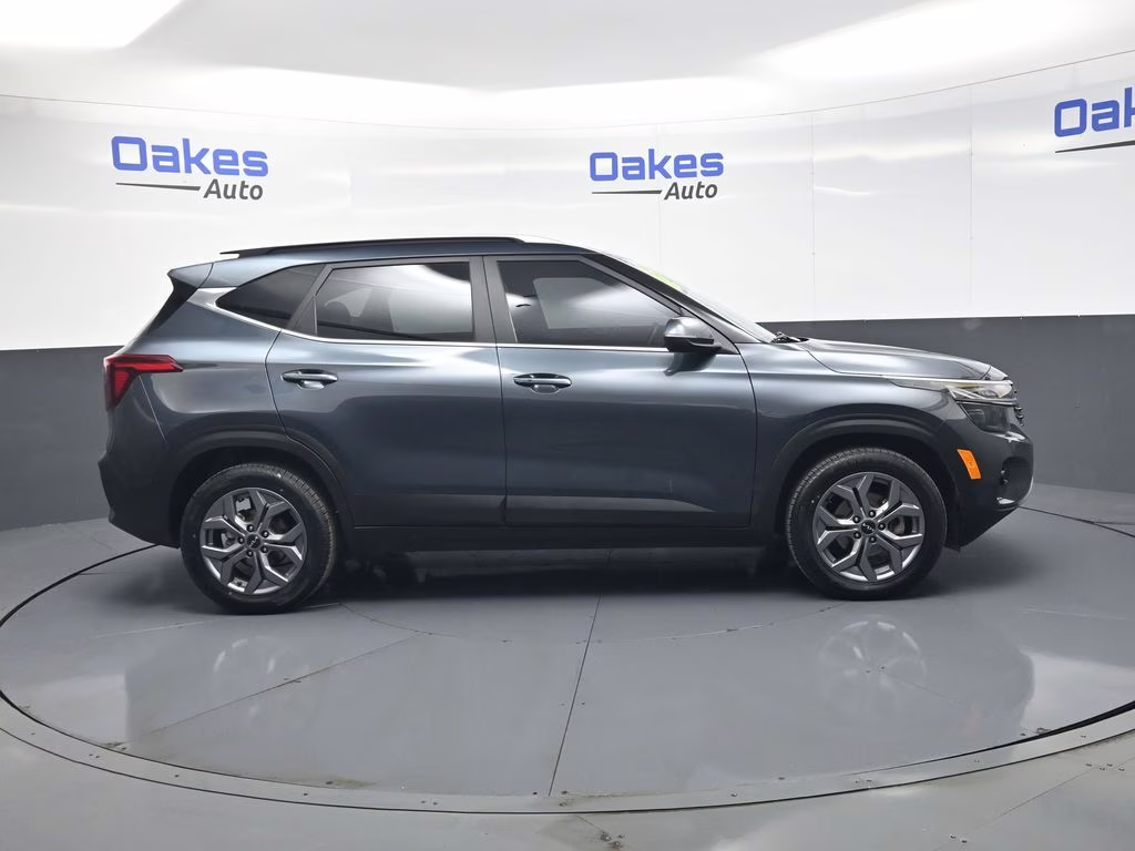 2024 Gravity Gray Kia Seltos S FWD SUV
