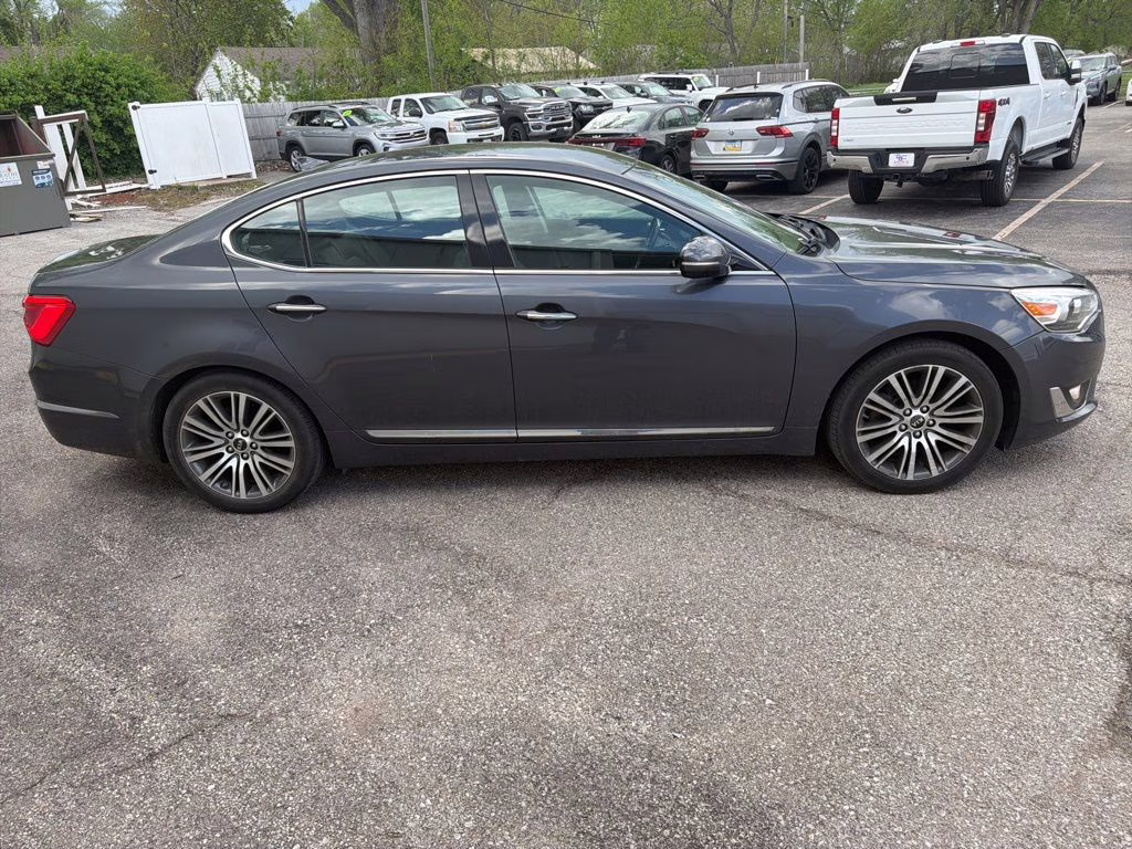 2014 Platinum Graphite Kia Cadenza Premium FWD Sedan
