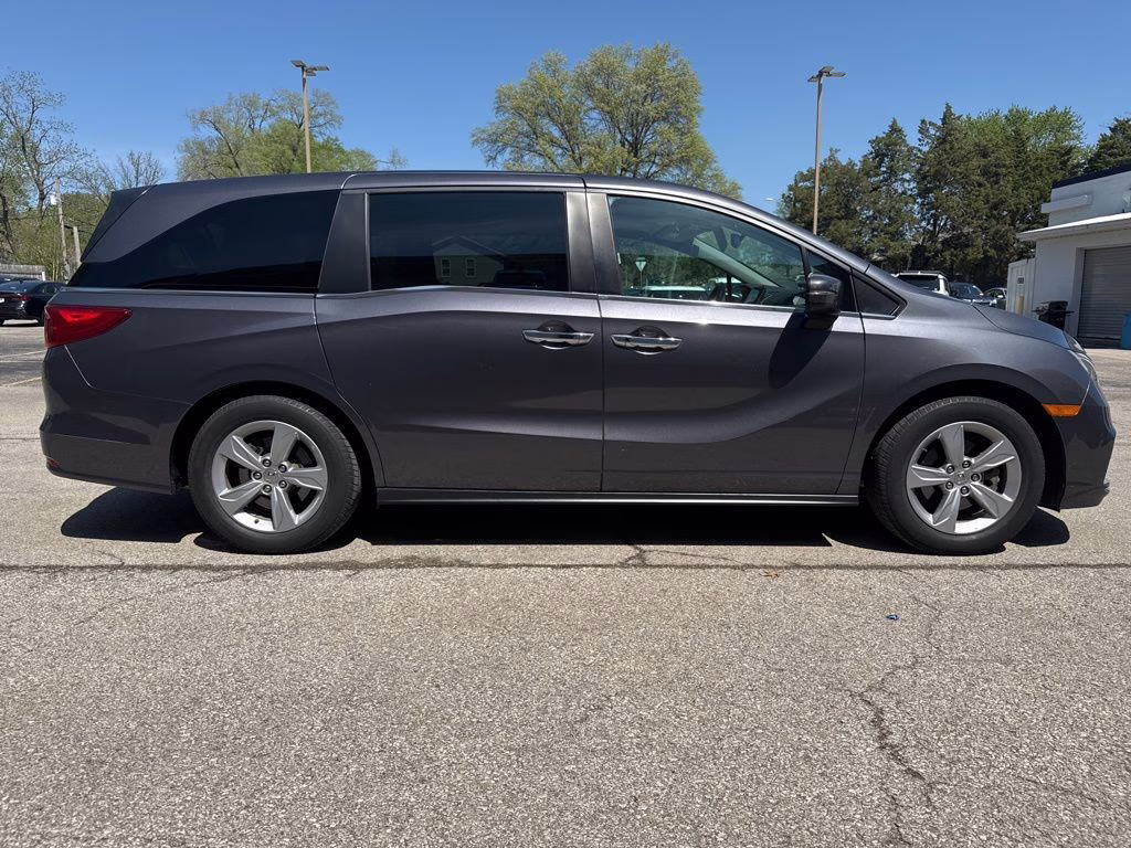 2018 Modern Steel Metallic Honda Odyssey EX-L FWD Van