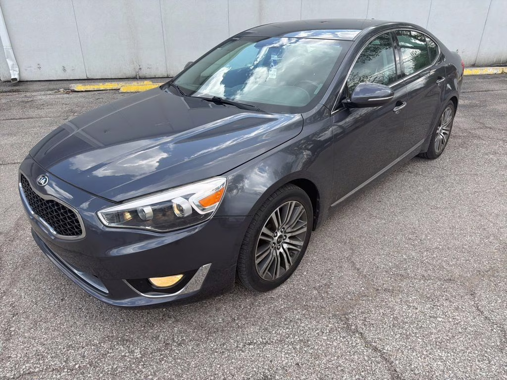 2014 Platinum Graphite Kia Cadenza Premium FWD Sedan