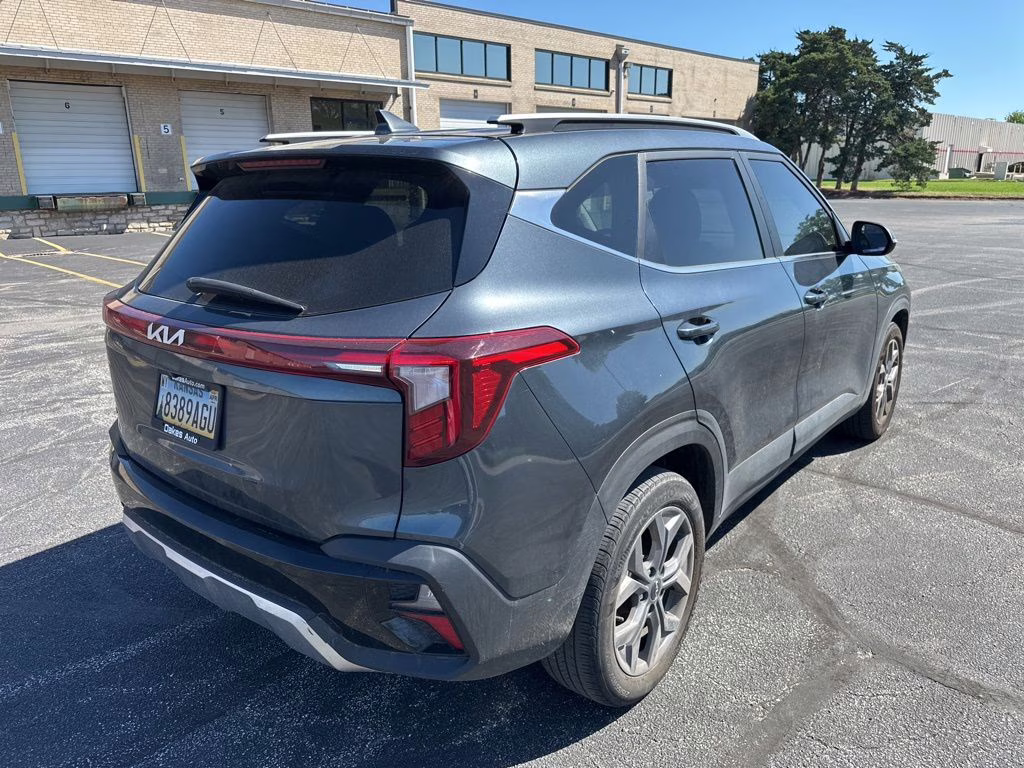 2024 Gravity Gray Kia Seltos S FWD SUV