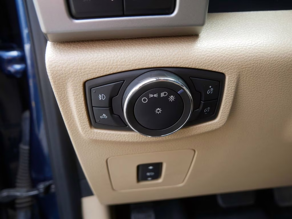 2016 Blue Jeans Metallic Ford F-150 Lariat 4X4 Truck