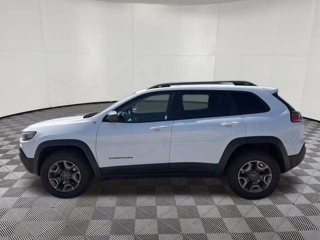 2019 Bright White Clearcoat Jeep Cherokee Trailhawk 4X4 SUV