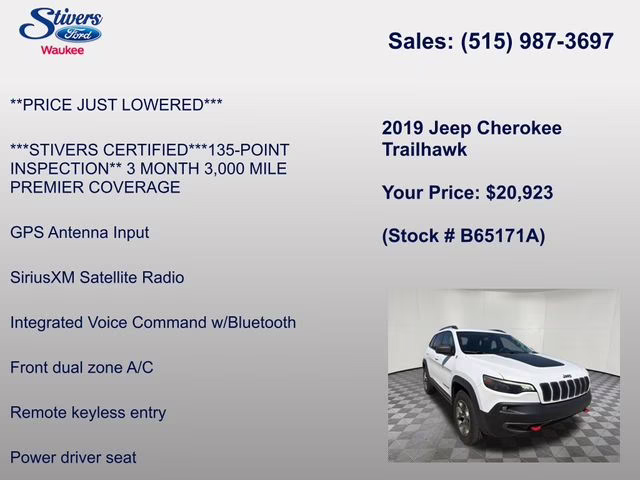 2019 Bright White Clearcoat Jeep Cherokee Trailhawk 4X4 SUV