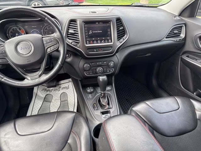2019 Bright White Clearcoat Jeep Cherokee Trailhawk 4X4 SUV