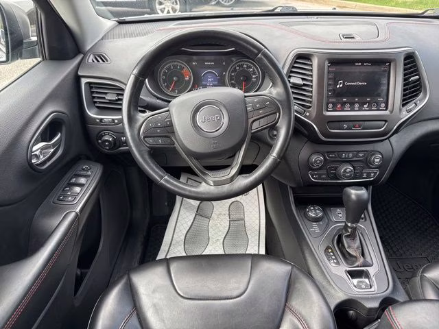 2019 Bright White Clearcoat Jeep Cherokee Trailhawk 4X4 SUV