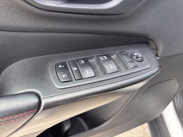 2019 Bright White Clearcoat Jeep Cherokee Trailhawk 4X4 SUV