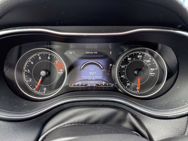 2019 Bright White Clearcoat Jeep Cherokee Trailhawk 4X4 SUV