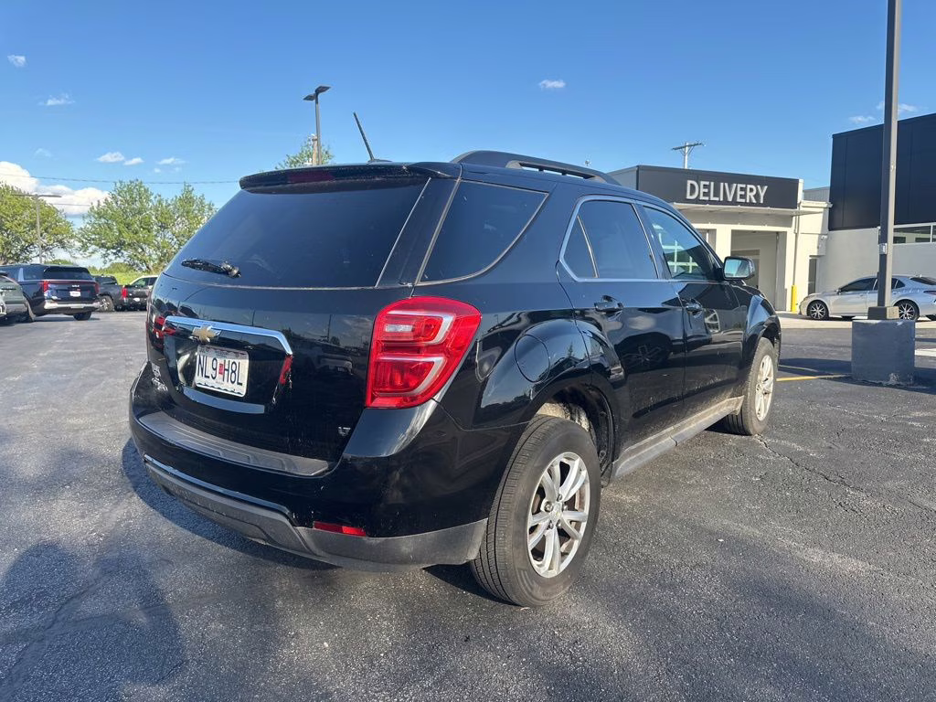 2017 Mosaic Black Metallic Chevrolet Equinox LT FWD SUV