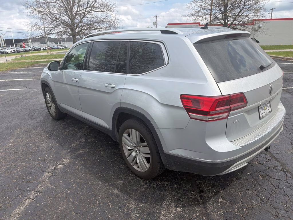 2018 Reflex Silver Metallic Volkswagen Atlas SEL Premium AWD SUV