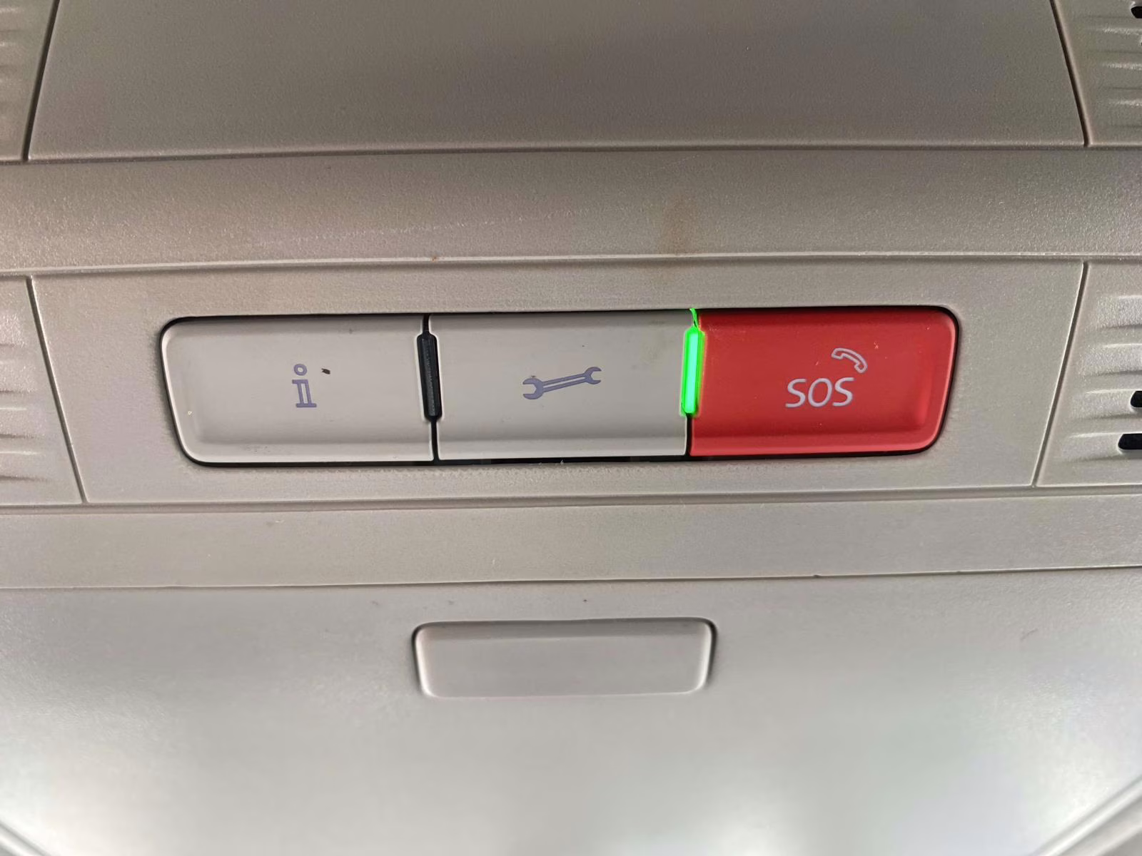 2021 Pyrite Silver Metallic Volkswagen Tiguan 2.0T SE AWD SUV