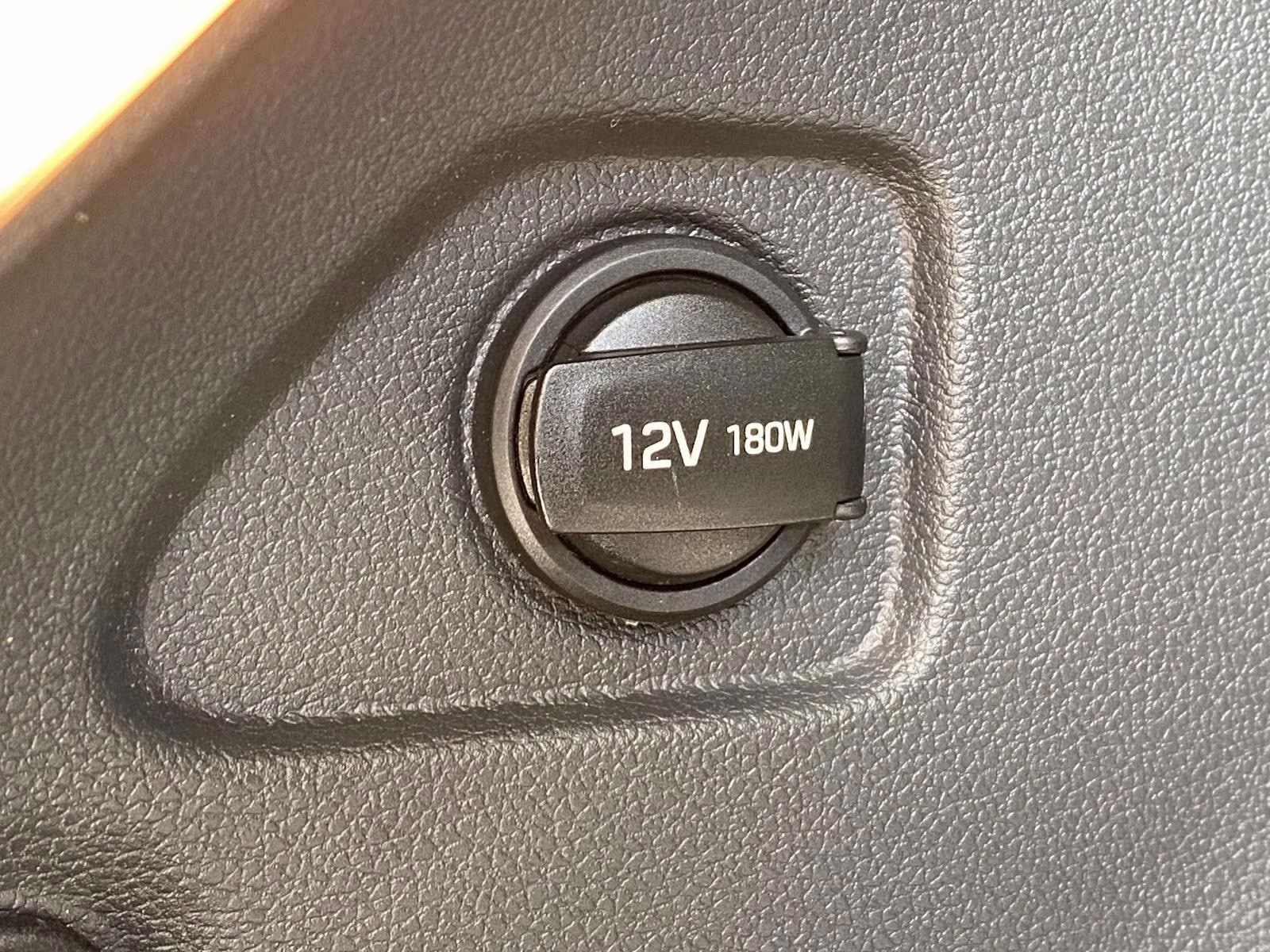 2019 Dazzling White Hyundai Tucson Ultimate FWD SUV