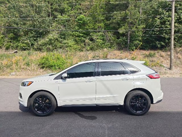2022 Star White Metallic Tri-Coat Ford Edge ST Line AWD SUV