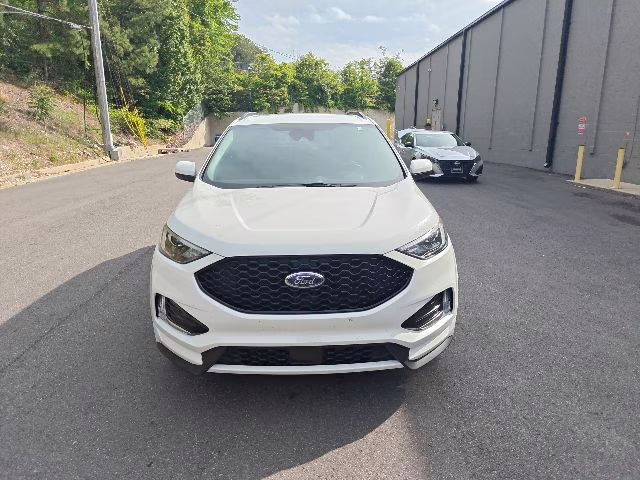 2022 Star White Metallic Tri-Coat Ford Edge ST Line AWD SUV