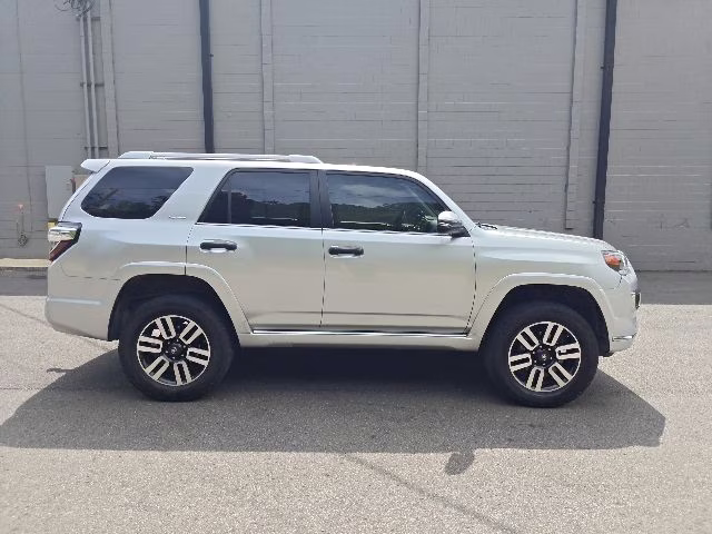 2014 Classic Silver Metallic Toyota 4Runner Limited RWD SUV