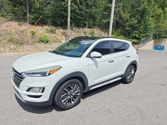 2019 Dazzling White Hyundai Tucson Ultimate FWD SUV