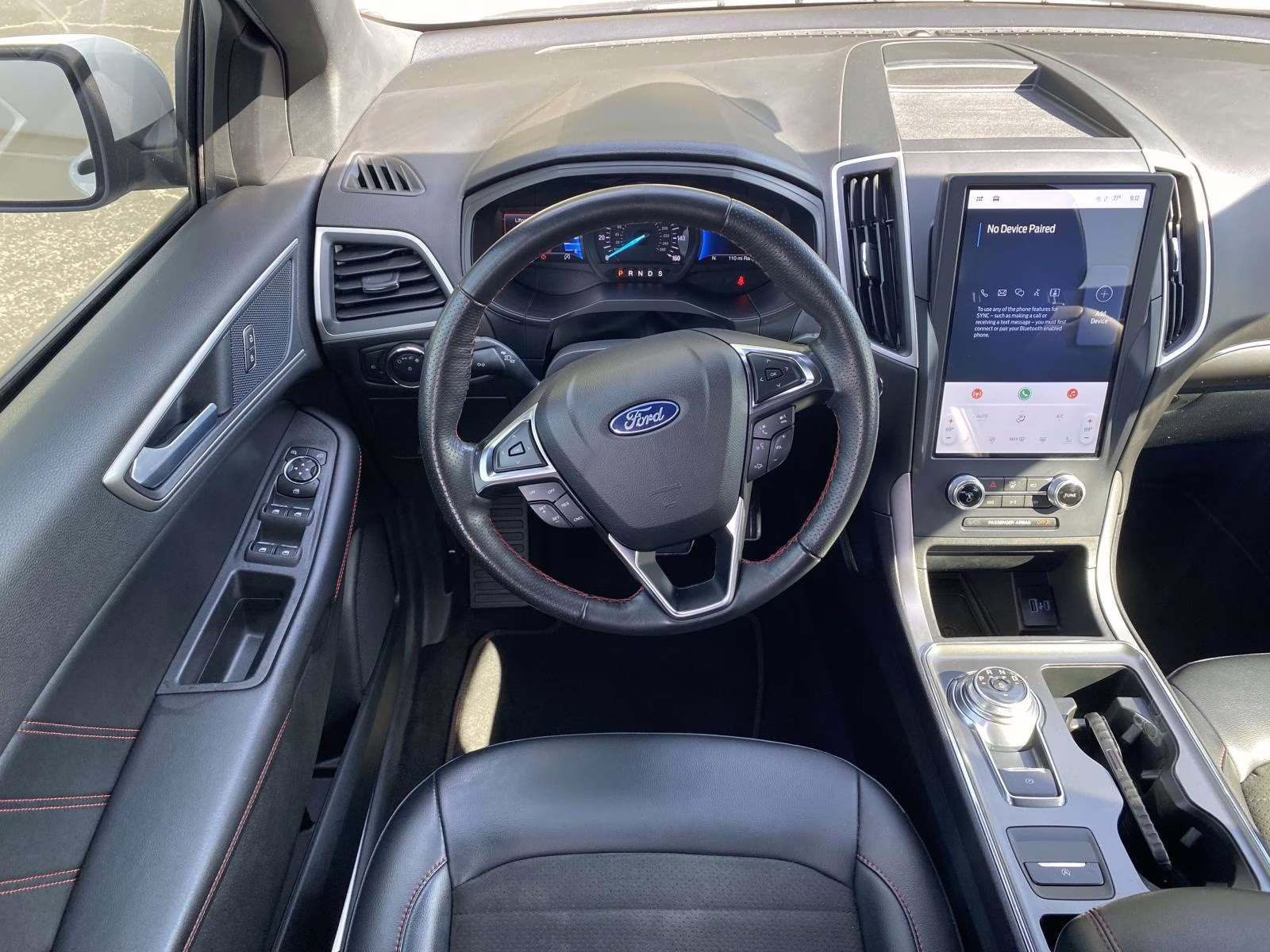 2022 Star White Metallic Tri-Coat Ford Edge ST Line AWD SUV