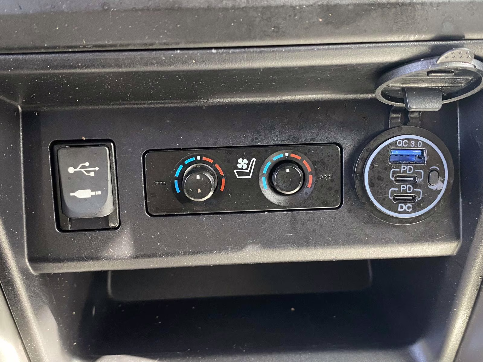 2014 Classic Silver Metallic Toyota 4Runner Limited RWD SUV