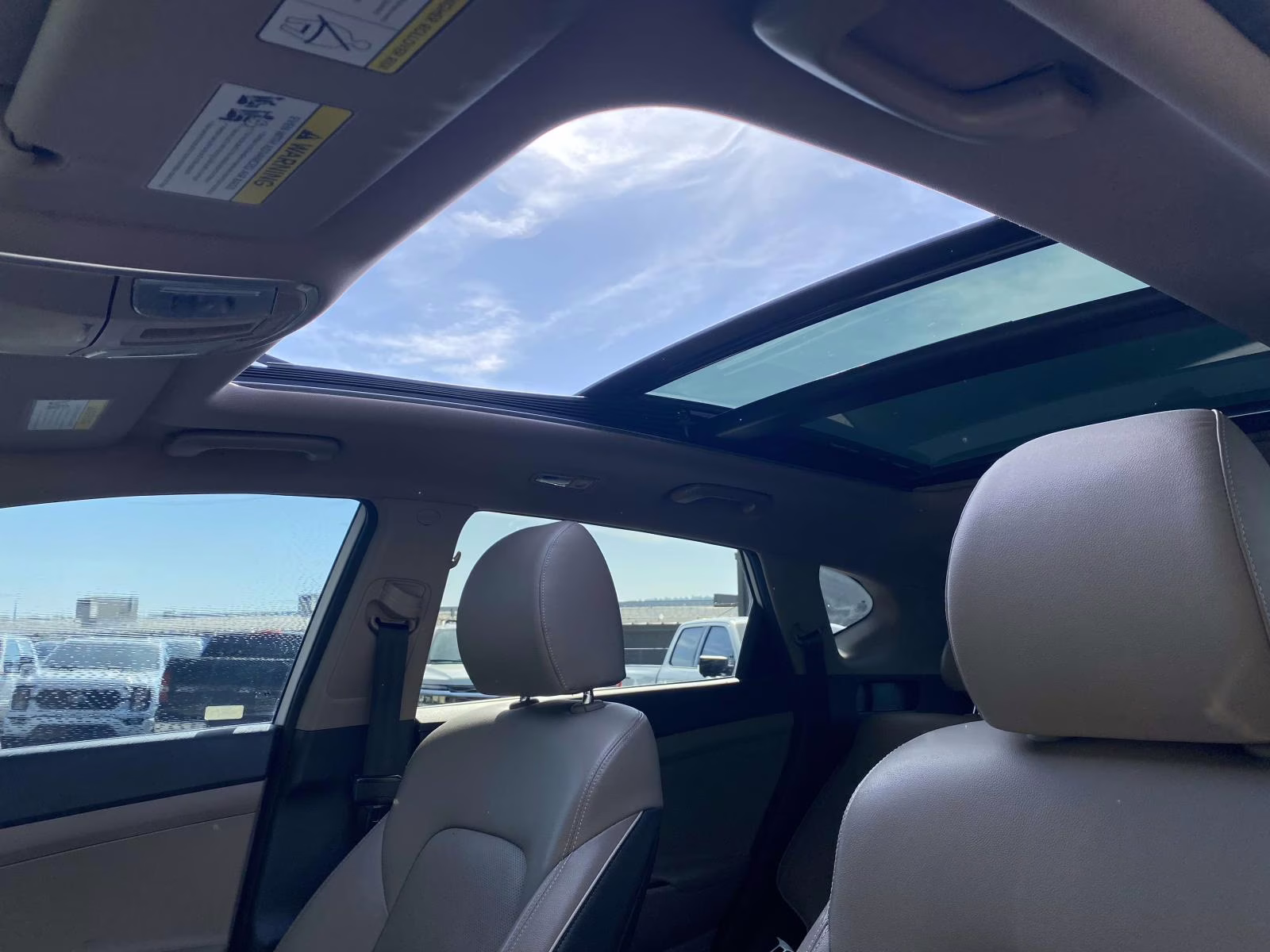 2019 Dazzling White Hyundai Tucson Ultimate FWD SUV