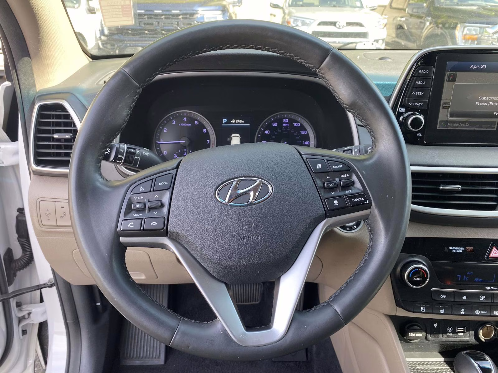 2019 Dazzling White Hyundai Tucson Ultimate FWD SUV