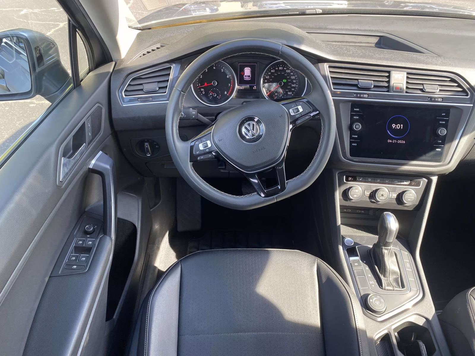 2021 Pyrite Silver Metallic Volkswagen Tiguan 2.0T SE AWD SUV