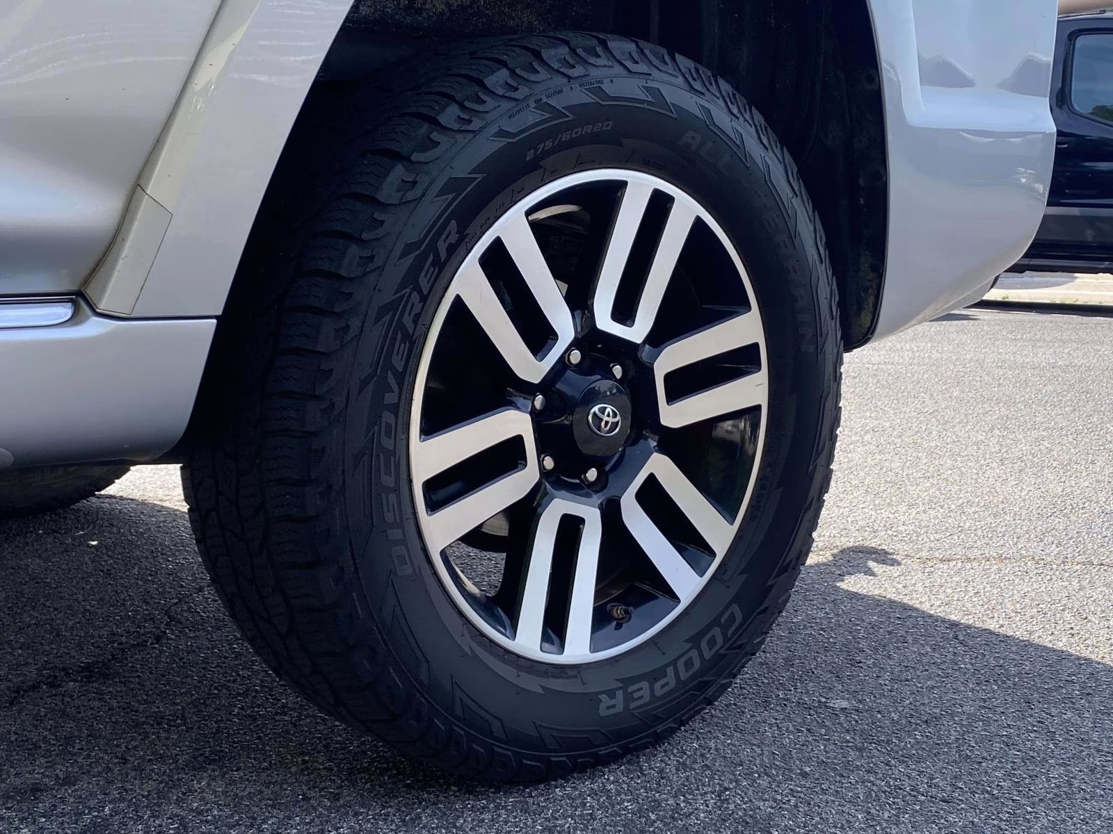 2014 Classic Silver Metallic Toyota 4Runner Limited RWD SUV