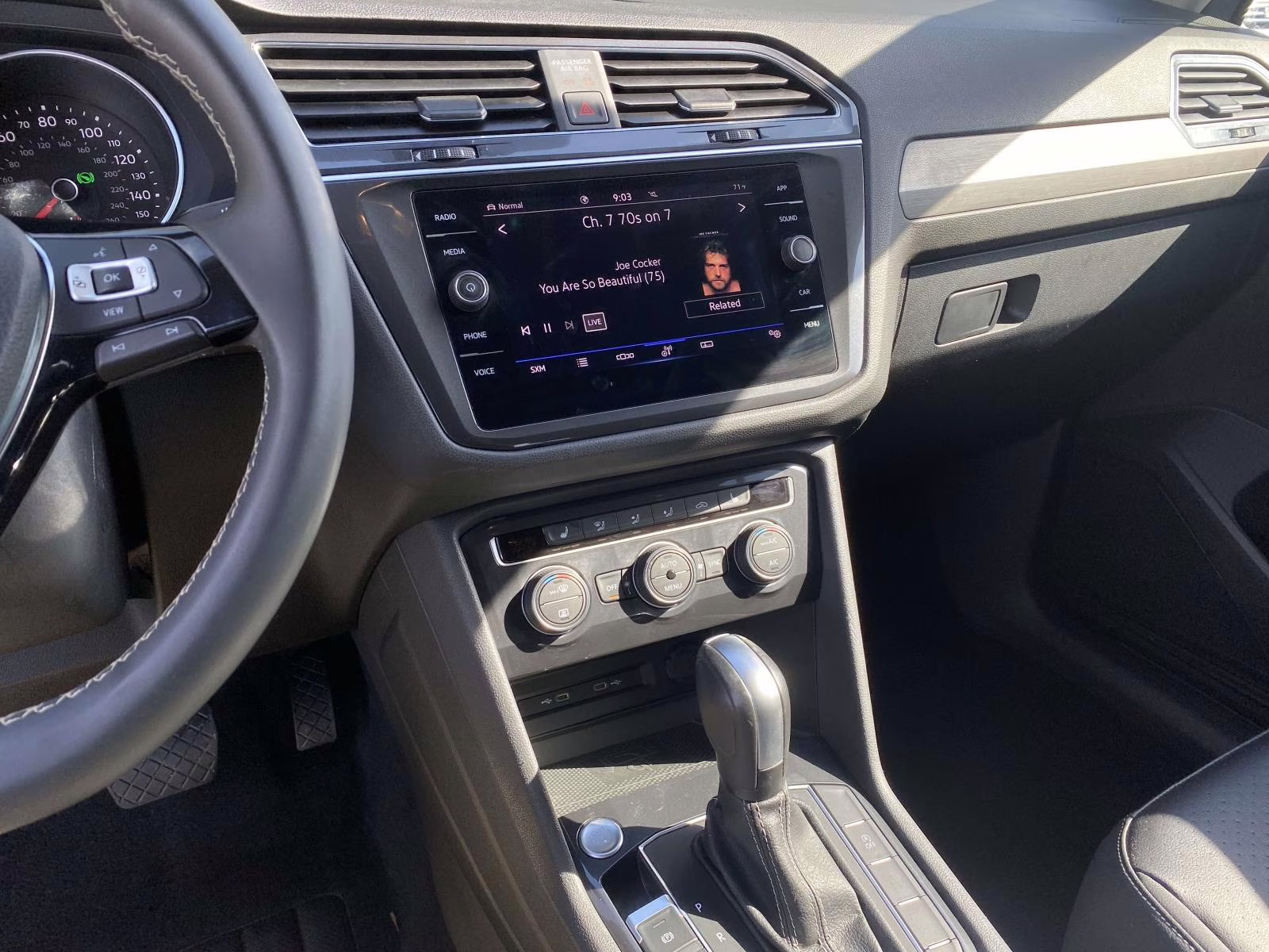 2021 Pyrite Silver Metallic Volkswagen Tiguan 2.0T SE AWD SUV