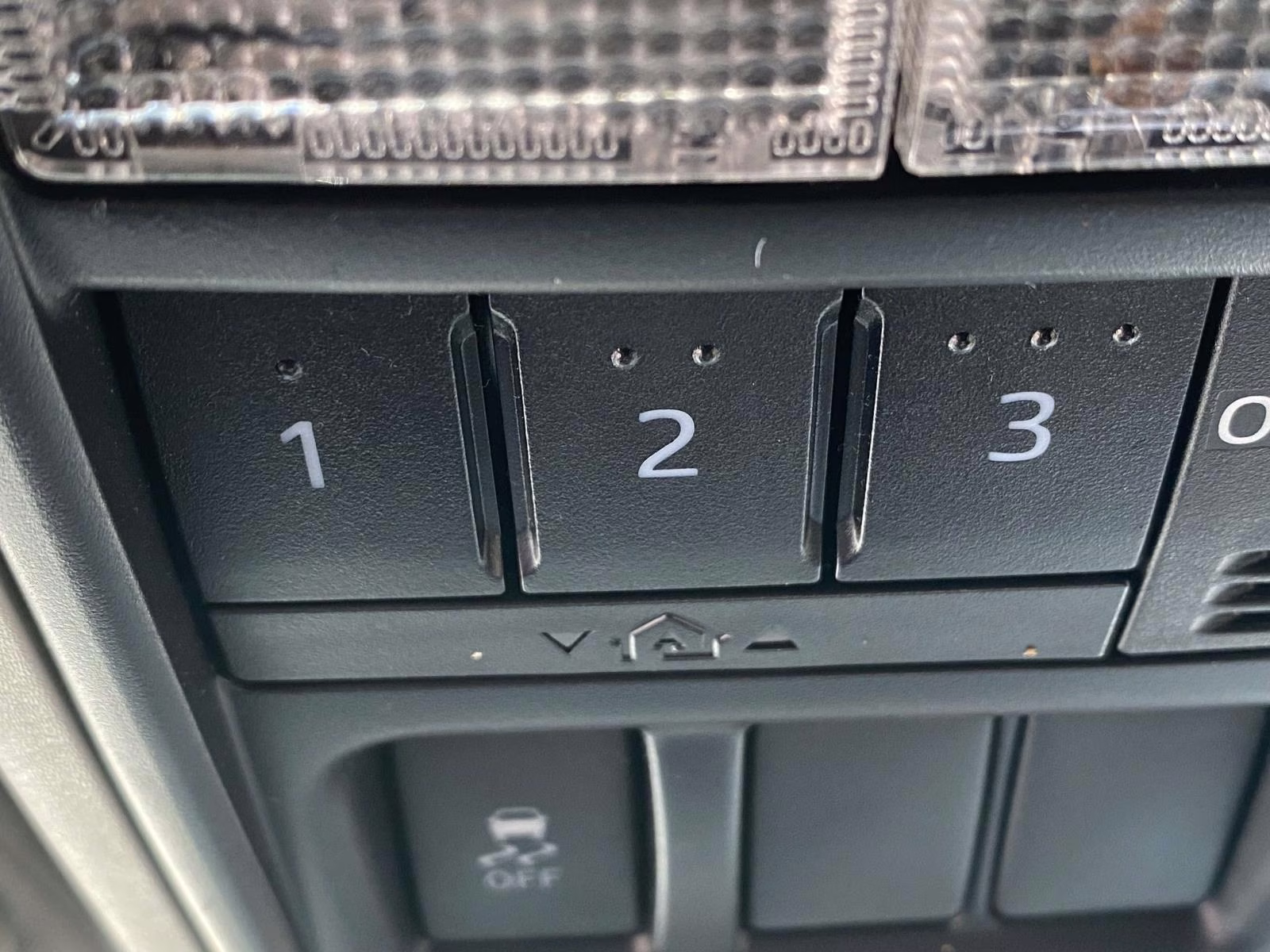 2014 Classic Silver Metallic Toyota 4Runner Limited RWD SUV