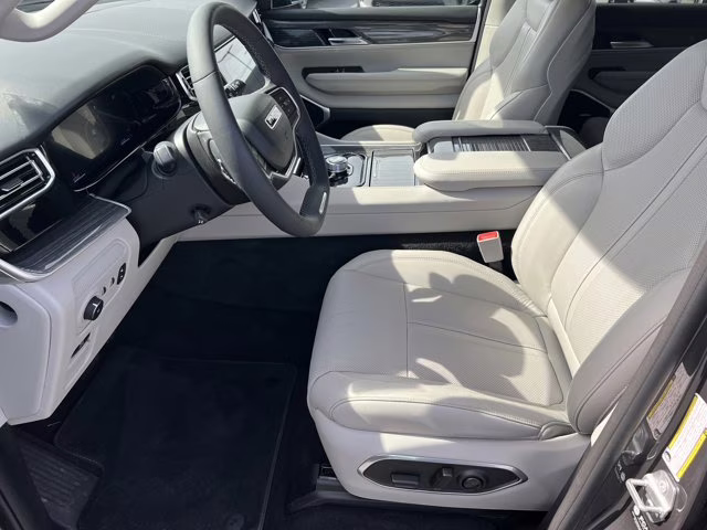 2022 Baltic Gray Metallic Clearcoat Jeep Wagoneer Series III RWD SUV