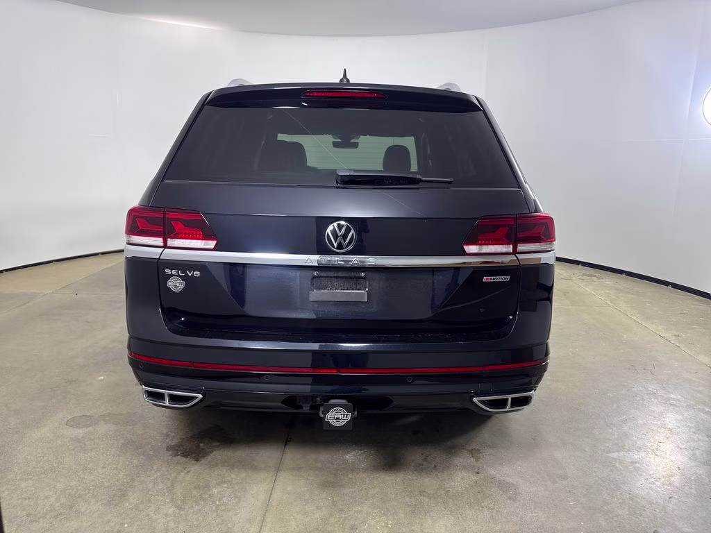 2022 Deep Black Pearl Volkswagen Atlas 3.6L V6 SEL R-Line AWD SUV