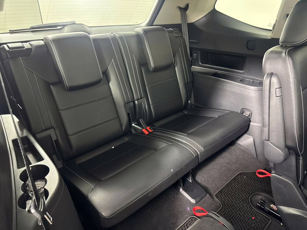 2022 Deep Black Pearl Volkswagen Atlas 3.6L V6 SEL R-Line AWD SUV