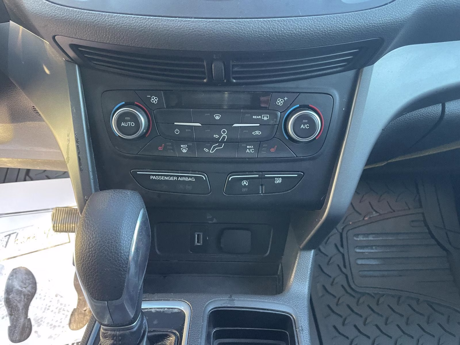 2018 Cinnamon Glaze Ford Escape SE 4X4 SUV