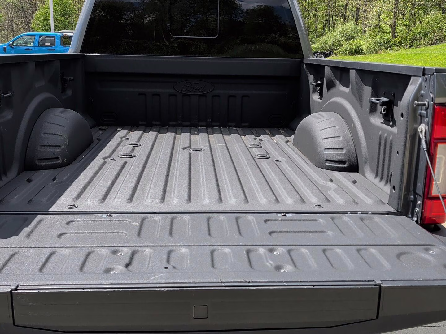 2022 Carbonized Gray Ford Super Duty F-250 SRW Lariat 4X4 Truck