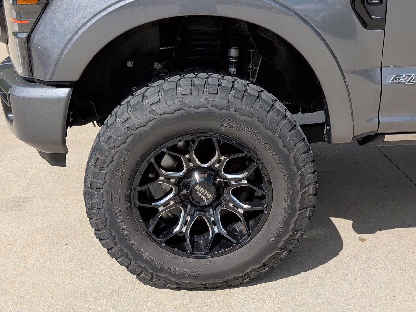 2022 Carbonized Gray Ford Super Duty F-250 SRW Lariat 4X4 Truck