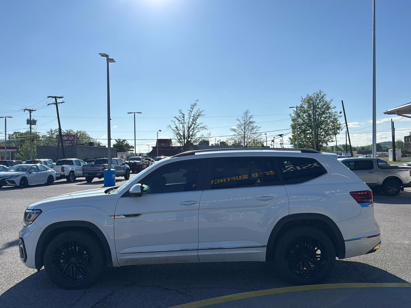 2021 Pure White Volkswagen Atlas 3.6L V6 SEL R-Line AWD 4MOTION