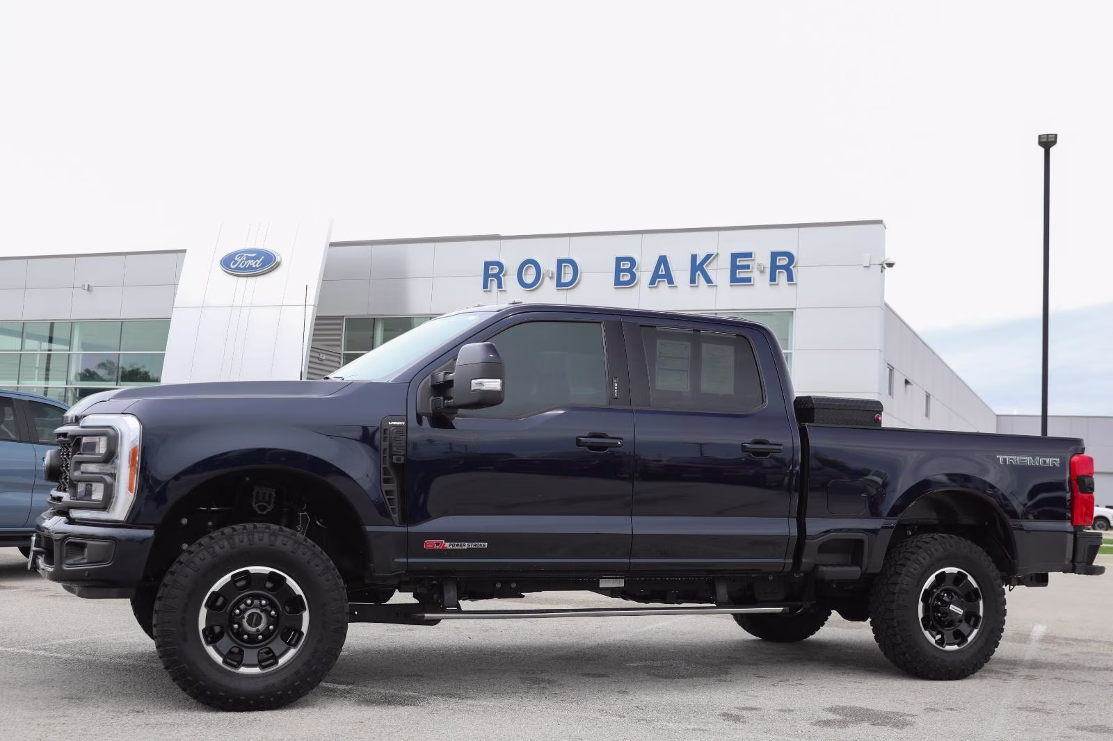 2023 Antimatter Blue Metallic Ford Super Duty F-350 SRW LARIAT 4X4 Truck