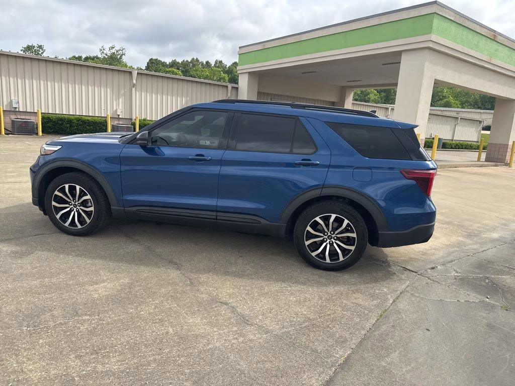 2021 Atlas Blue Metallic Ford Explorer ST 4X4 SUV
