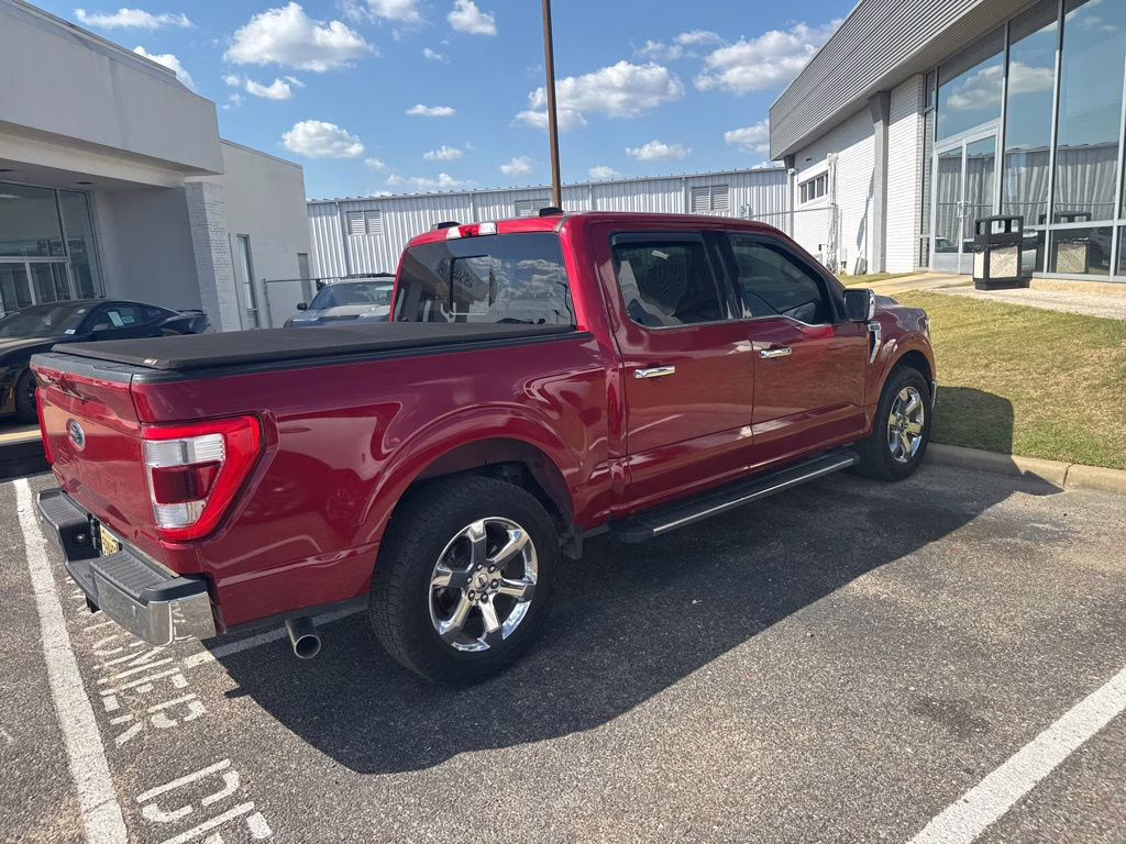 2021 Rapid Red Metallic Tinted Clearcoat Ford F-150 Lariat RWD Truck