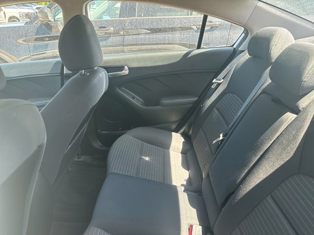 2018 Snow White Pearl Kia Forte LX FWD Sedan