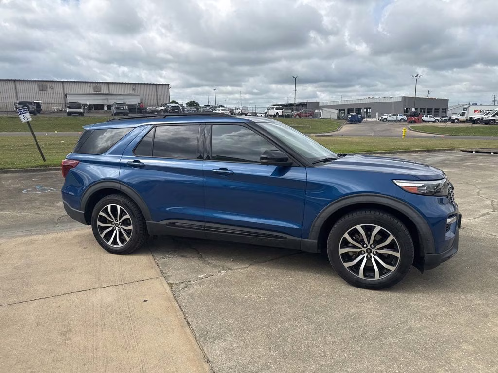 2021 Atlas Blue Metallic Ford Explorer ST 4X4 SUV